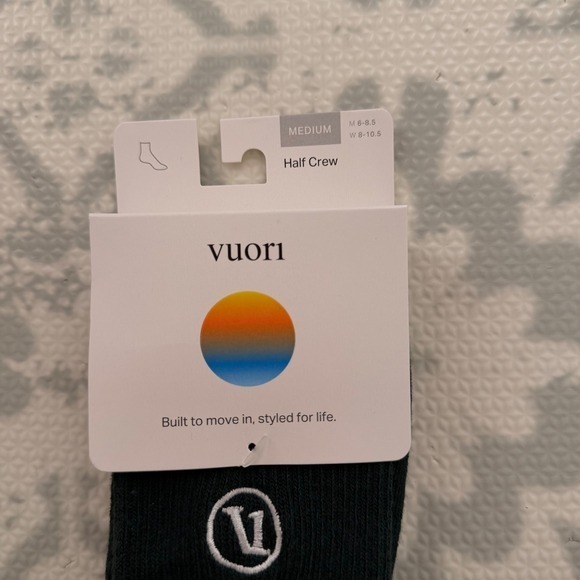 New Vuori Women's 1/2 Crew Sock Green White/Grass nwt Size medium unisex - Picture 2 of 3